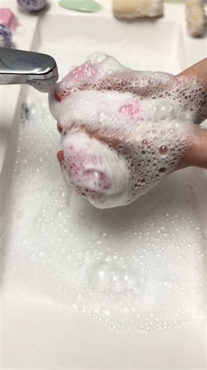 🧘🏽‍♀️🫧ASMR foam🫧🧘🏽‍♀️ #asmr #foamy #asmrsounds #satisfyingvideos #relaxing