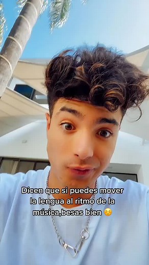 Movimientos de lengua para un buen beso