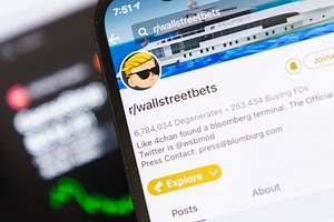 How Do GameStop-Style Short Squeezes Work Out For Retail Investors In The Long Run? - AMC Entertainment Hldgs (NYSE:AMC), Bed Bath & Beyond (NYSE:BBBY)