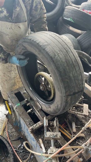 Tire Cutting Recycling! Environmental Tech Breakthrough