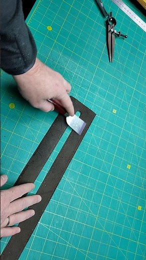 How I Skive Leather for Clean Zipper Pockets | Leathercraft Series Pt 2 Leather laptop bag pattern