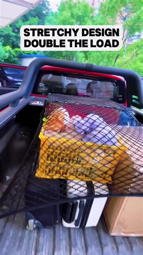 Check out this new elastic cargo net that keeps your cargo from flying around. 41Y#truckaccessories #truckdriver #pickuptruck #tiktokshopfinds #cargonet