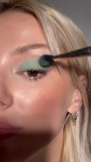 Exploring Beauty: Makeup Transformation with Alyssa Tilbury