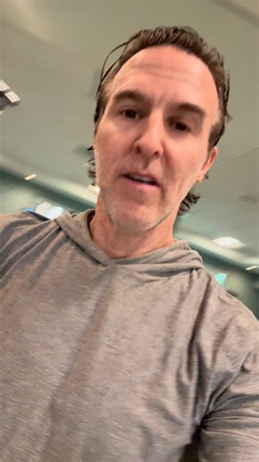 Howard Panes | People Don’t Tell You When Your Breath Is Bad. They Just Pull Away. Bad breath isn’t a mint problem. It’s a bacteria + acid + dry-mouth... | Instagram