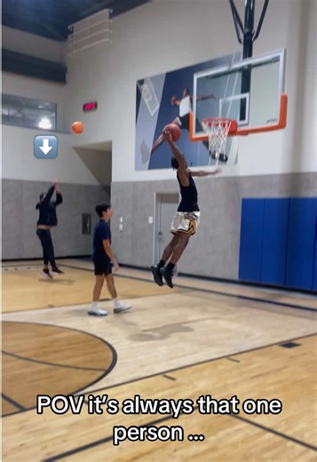 Like u see me dunking mane😭 #fyp #fypage #foryoupage #cjgore #basketball