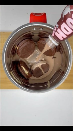 🍫🥤 Lotte Choco Pie Smooth Juice Shake | Unique Fusion Drink #shorts