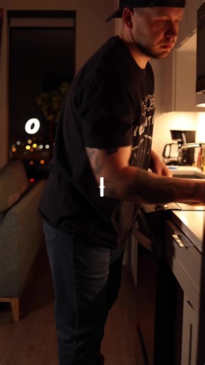 Who’s that peaking through my window…? #missinglink #beatdownhardcore #denver #fyp #tattoo