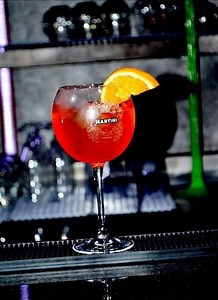 Campari Spritz - Cocktail Blog