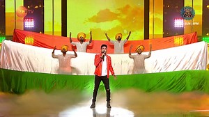 60K views · 3.8K reactions | Duniya ki pehli music league ke manch se goonja desh prem ka raag, jab #AmitGupta ne film Kesari ke gaane se kiya desh ki mitti ko salaam . Dekhiye #IndianProMusicLeague, Sat-Sun, 8 PM, sirf #ZeeTV par aur kahin bhi, kabhi bhi #ZEE5 App par - https://zee5.onelink.me/RlQq/ftDownloadZEE5App #EduauraaUPDabbangs #IPMLonZeeTV #MusicUnchaRaheHamara #FullPerformance Eduauraa Akanksha Chaturvedi Amit Gupta Indian Pro Music League MY FM 92.7 BIG FM | ZEE TV | Facebook