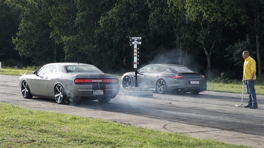 Dodge Challenger SRT8 meets Porsche in drag test