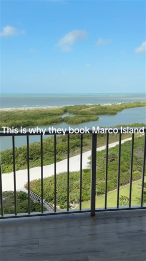 Luxury turnovers with an island view 🌴✨ From spa-level bathrooms to sunset views at Tiger Tail Beach. This is how Marco Island stays guest-ready. #clean #cleantok #naples #marcoisland #cleaning