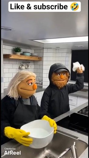 haha watch this 🤣funny mum & son puppets funny clip, towel snap, towel whipping prank on puppet mum🤣