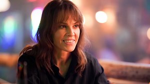 Hilary Swank Talks Filming New Series ‘Alaska Daily’ While Expecting Twins
