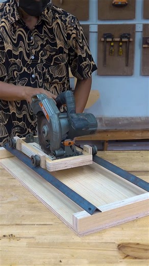 Impressive DIY Circular Saw Track Rail Guide For Perfect Crosscut Techniques #DIYCircularSaw #TrackRailGuide #CrosscutTechniques #WoodworkingTips #DIYProjects #HomeImprovement #SawGuide #PrecisionCutting #WoodworkingDIY #Craftsmanship | Smart DIYs & Crafts