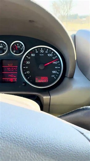 Audi A2 3L cruising 😅