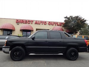 2004 Chevrolet Avalanche in depth walk around video review!