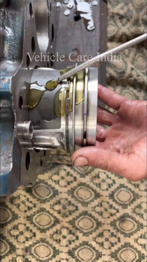 4 Cylinder diesel/Cng piston fitting #short #viralshorts #engine #mechanic #tatamotors #eicher