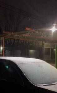 🔴#ATENCIÓN🔴COAHUILA SE CONGELA🥶🥶 Comienzan las nevadas #Acuña #Coahuila, el video muestra cómo los copos cubren la ciudad.🥶☃️☃️❄️❄️❄️ | Expreso Nuevo Laredo