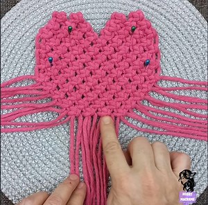 12K views · 119 reactions | Macrame heart bag tutorial 殺 ❤️ measurement 32×110 cm 3×1m 25 cm 3 mm macrame rope 2 keychain attachments | Hobby Knitting Decoration Ideas | Facebook