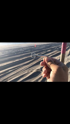 2.5K views · 41 reactions | So many amazing finds on the beach today #lost #detecting #ckg #scoop #digging #sand #minelab #trending | Joe Digger | Facebook