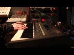 Akai AX80 demo - two custom patches