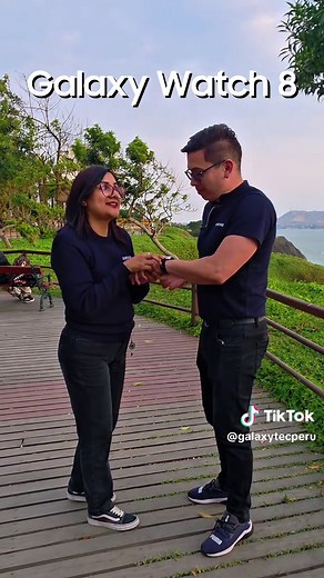 ¿Sabías que puedes medir tu nivel de estrés en segundos? 😮 Con el nuevo Galaxy Watch 8, entender cómo te sientes es más fácil que nunca. Respira, mide y toma el control de tu día 💆‍♂️⌚#samsung #smartwatch #galaxywatch8