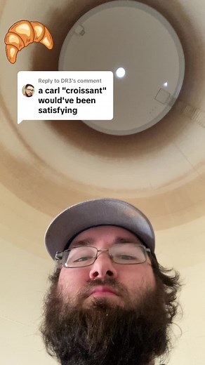 ASMR Croissant Crunch: Relax with Carl Wheezer