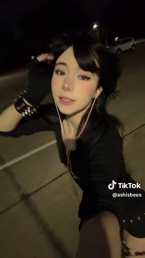 Discover the Best Roller Skating Songs for Fun