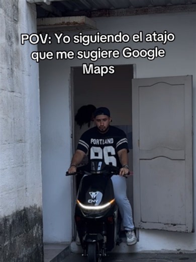🗺️😂 Cuando Google Maps dice “atajo” y tú confías demasiado… Con ENV, hasta la ruta más inesperada se convierte en aventura. 🛵🔥 #ENV #GoogleMaps #Humor #ParaTi #Viral