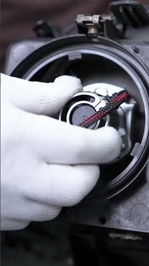 15s to teach you how to install H7 LED bulbs