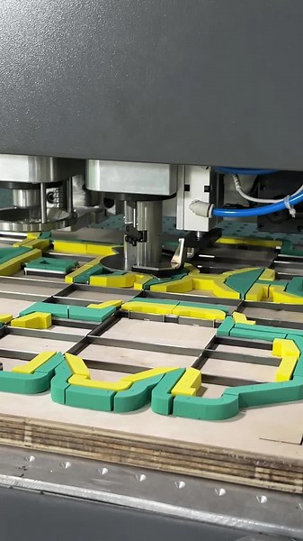 Die Cutting Techniques with Laser and Steel Rule Dies