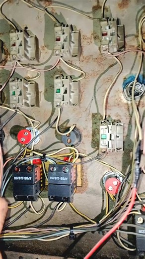 Waseem Ahmad Mohal on Instagram‎: "آج ہم ایک انڈسٹریل کنٹرول پینل کی کمپلین اٹینڈ کر رہے ہیں جس میں Single اور Double Push Button کی وائرنگ غلط تھی، جس کی وجہ سے کانٹیکٹر بار بار جم (Jamming) ہو رہا تھا۔ ہم نے مکمل fault finding، wiring checking اور correction کی، اور سسٹم کو دوبارہ smooth چلایا۔ اگر آپ Electrical Panel، Motor Control اور Troubleshooting سیکھنا چاہتے ہیں تو ہمیں جوائن کریں ⚡#ControlPanel #PushButtonWiring #ElectricalWork #IndustrialElectrician #MotorControl #ElectricalTroublesho