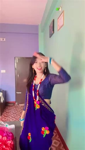 Aakha Lauxan Bau: Joyful Tamang Song Performance