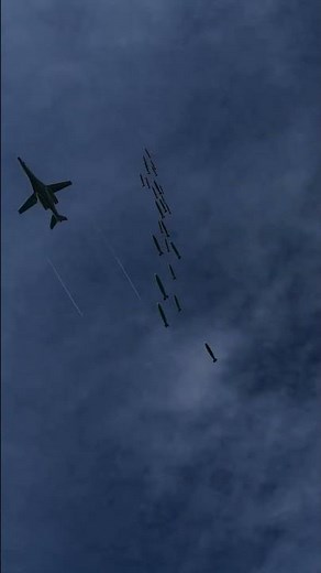 B-1B Bomber Unleashes Devastating Bombing Run!