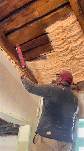 Smartech insulation is a modern solution for improving comfort and energy efficiency. #sprayfoam #insulation #homeimprovement #homeenergy #energyEfficiency | SmarTech.prof