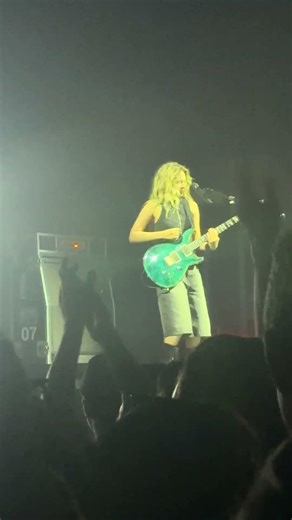 The Warning- Sick! O2 Arena London 24/4/26 #thewarning