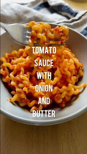 MARCELLA HAZAN’S TOMATO SAUCE WITH BUTTER AND ONION on smittenkitchen.com