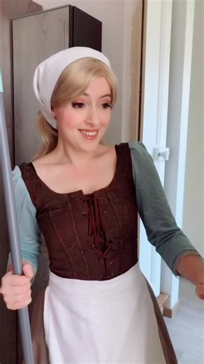 Stop Motion Cinderella Cosplay by CEO - Lily of the Moon