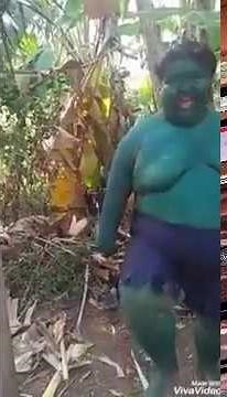 green guy dancing