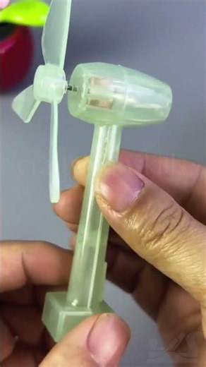 DIY Persistence of Vision LED Light Fan Hammer