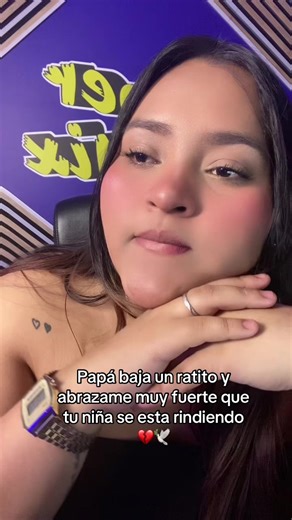 Ya casi nuestro cumpleaños papá y no estas. 12 años largos sin soplar la vela juntos, sin poder pedirle a la vida que me deje cumplir un año mas a tu lado. La vida cada vez se pone mas complicada y tu niña ya no tiene fuerzas🫩🫩🫩. Pide que te dejen bajar 2 min para que me ayudes a arreglar todo lo que hay dentro de mi roto... Te ama tu niña 💔🕊️ #papa #cielo #adios