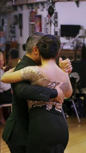 🔥 Andrés Martínez & Rochelle Banuet – USA Tango Champions Perform at Underground Milonga! 💃🎶