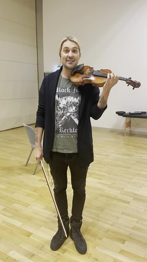 41K views · 4.8K reactions | It‘s difficult with all the rooms here in Stuttgart. #wrongroom #davidgarrett #alive #concert #stuttgart #violin | David Garrett | Facebook