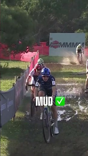 Lucinda Brand mastering every surface on her way to another #CXWorldCup win in Terralba. 😎👏