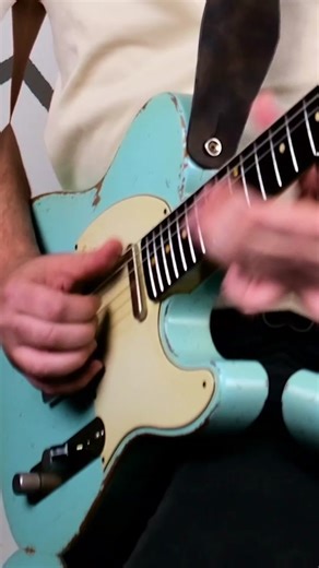 Exploring Blues Music Techniques with Macmull Guitars