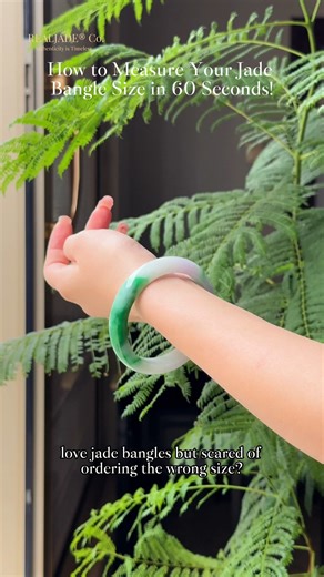 🎋 How to Measure Your Jade Bangle Size in 60 Seconds! 💚 Hey jade lovers!�Do you ever fall in love with a beautiful jade bangle online… but hesitate because you’re not sure what size fits your wrist?�Don’t worry — I’ll show you how to find your perfect jade bangle size using simple tools at home! ✨ Step 1: Take a string or a soft measuring tape and wrap it around the widest part of your hand — that’s usually across your knuckles when your thumb is tucked in. ✨ Step 2: Mark the point where the s