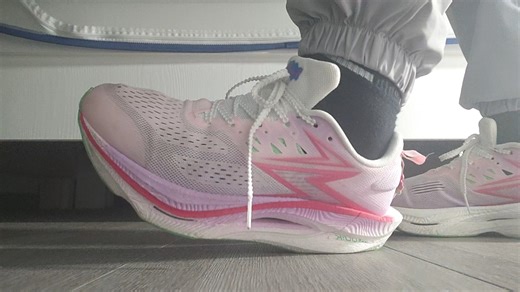 飞燃3ET踩鞋过程