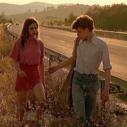 Romance in the 80s: Vintage Love Stories and Teenage Romances