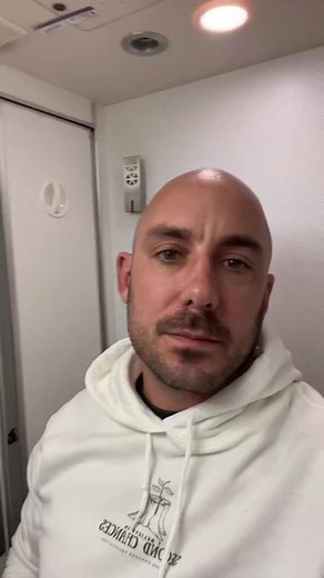 8.5K views · 210 reactions | Flying is weird, whether we think about it or not #flying #random #reentry | Jesse Crosson - Second Chancer | Facebook