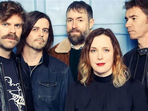 Slowdive announce new single 'Kisses'